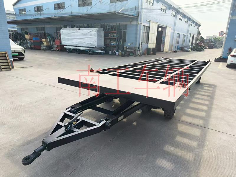12噸骨架式平板拖車(chē) 帶角鎖剎車(chē)全掛車(chē)