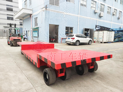 15噸凹型平板拖車(chē)3I.jpg