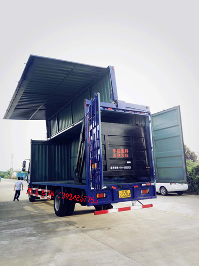 飛翼式車箱改裝，內(nèi)置汽車尾板組裝I.jpg