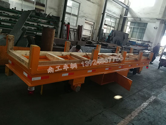 12噸電動(dòng)軌道車(chē)3 I.jpg
