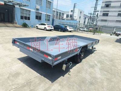 ATV拖車(chē)0.8噸輕型鐵板實(shí)心護(hù)欄全掛車(chē)2I.jpg