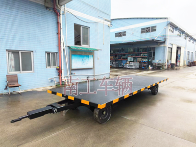 6噸牽引平板拖車(chē) 工業(yè)全掛拖車(chē)1I.jpg